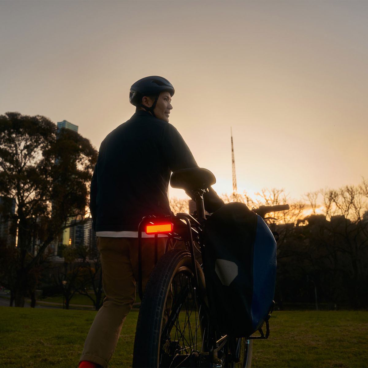 Knog Blinder Link Carrier Rack Mount Rear Bike Light