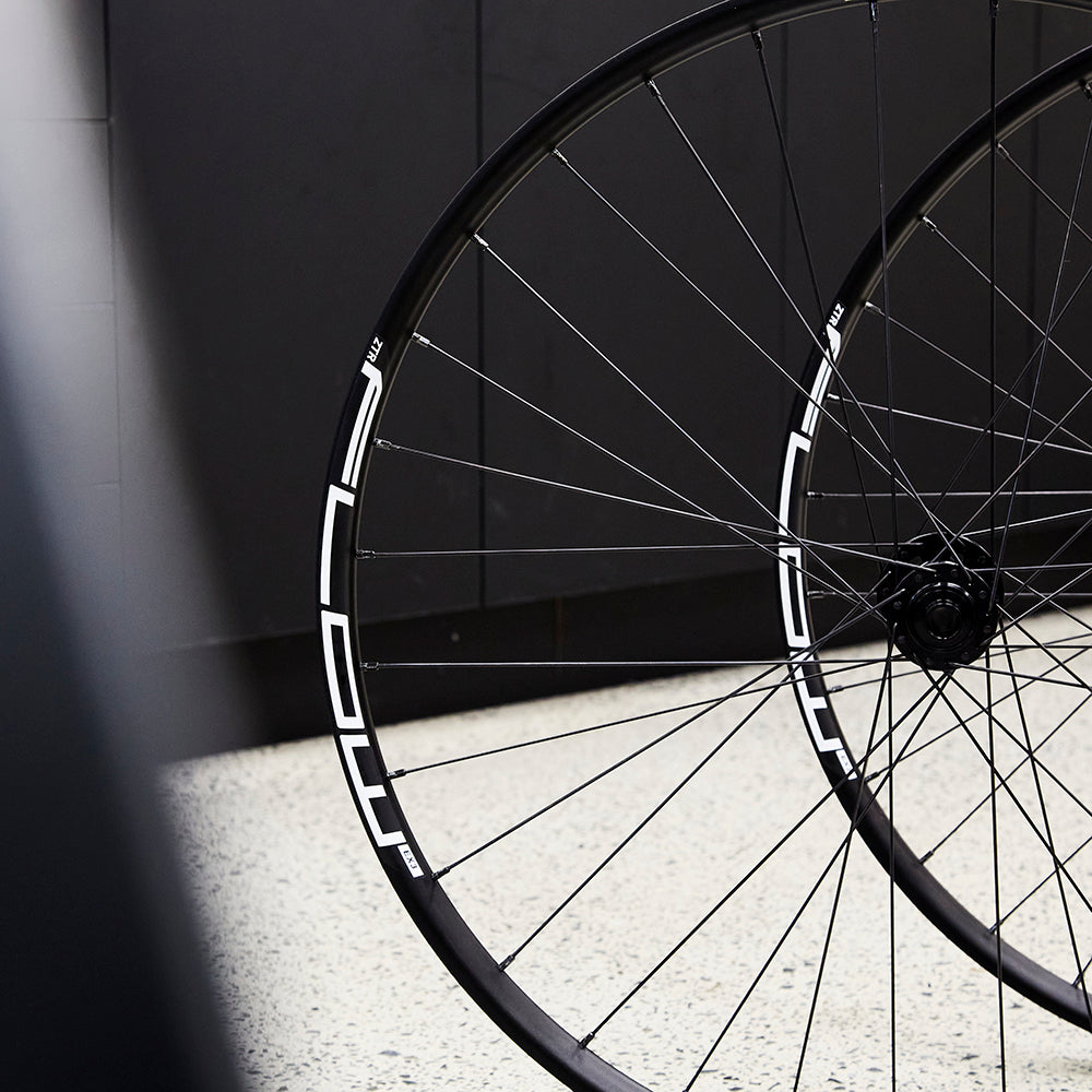 Stans NoTubes Flow EX3 DH Wheelset DT350 WBWO